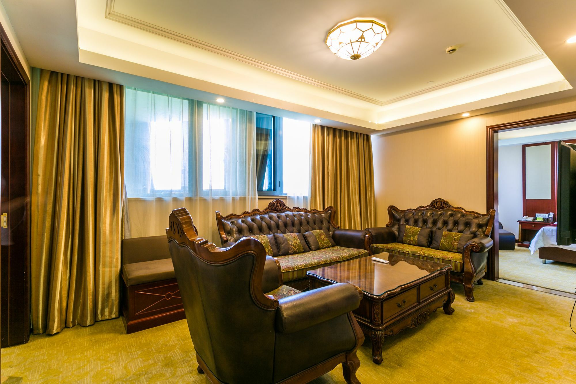 Hotel Vienna Hongqiao Airport Wanda Plaza 3*