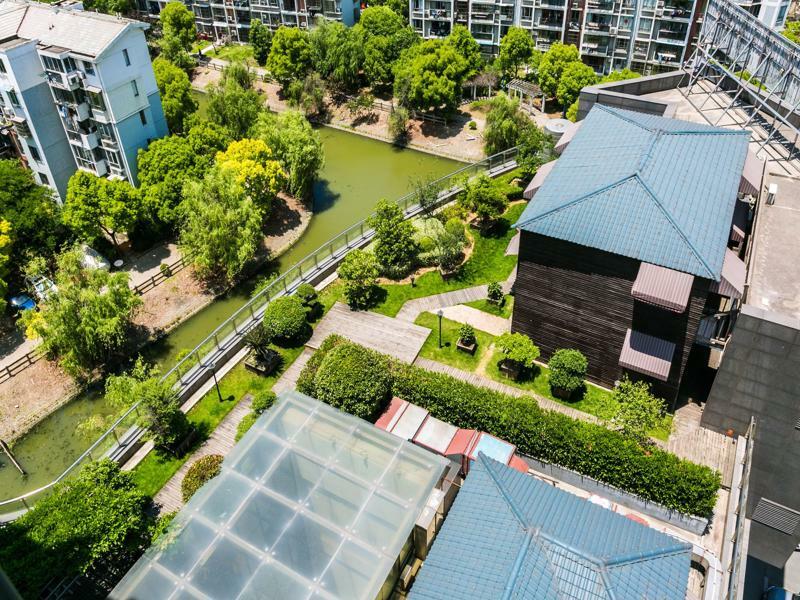 Vienna Hongqiao Airport Wanda Plaza Hotel 3*