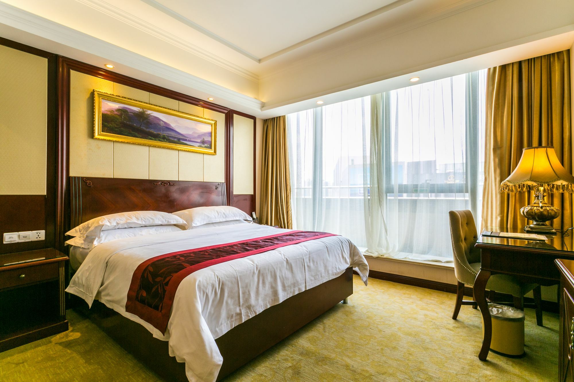 Vienna Hongqiao Airport Wanda Plaza Shanghai