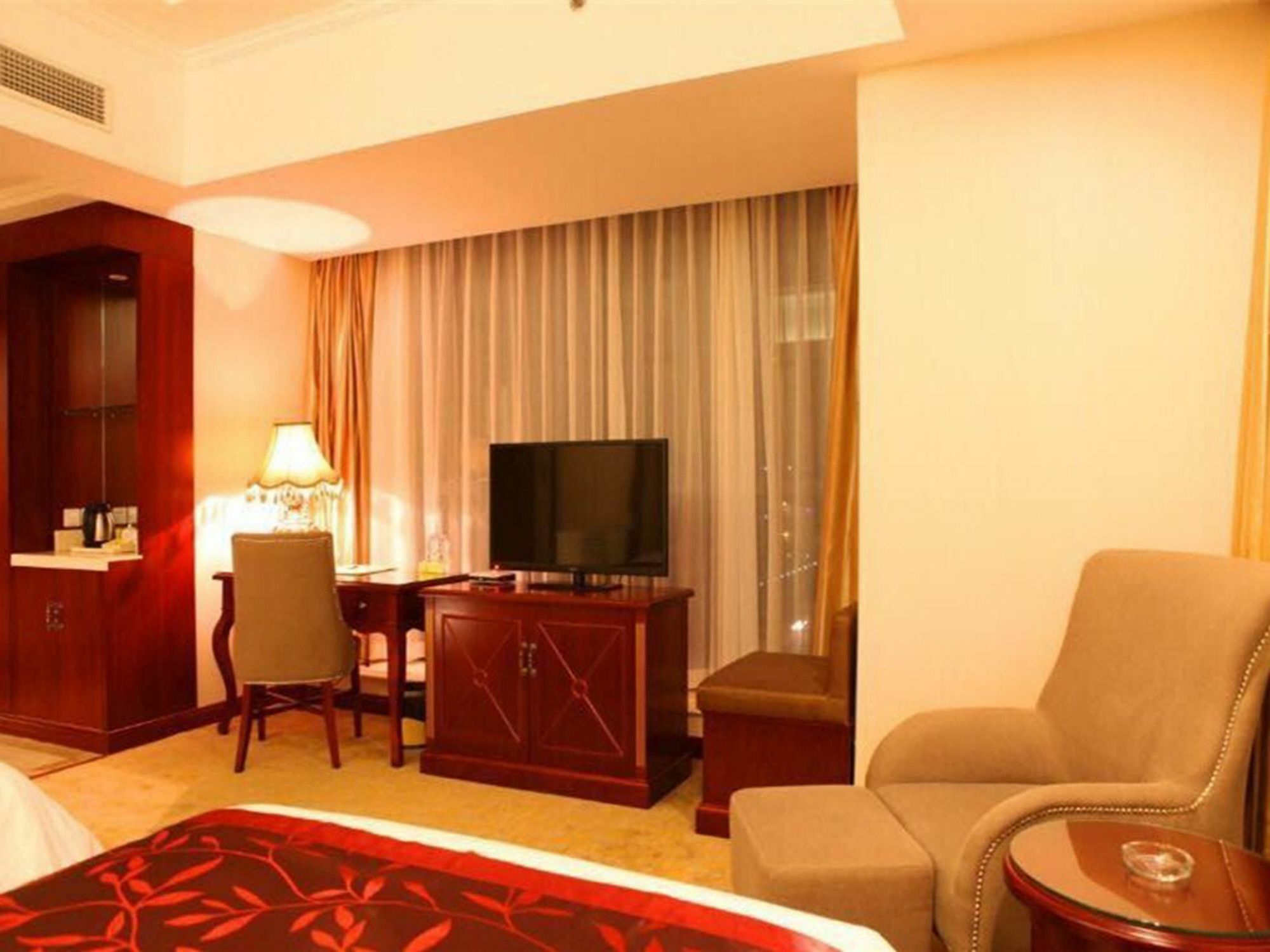 Vienna Hongqiao Airport Wanda Plaza Hotel Shanghai